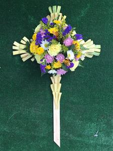 47d. Fresh Flower Palm Cross