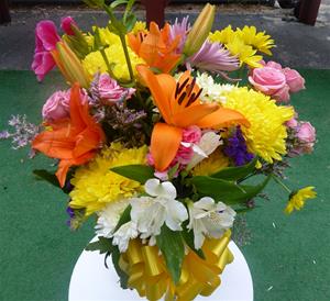 02. Beautiful Fresh Bouquet of Mixed Flowers