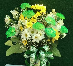 45 a. St. Patrick&#39;s Day Fresh Bouquet